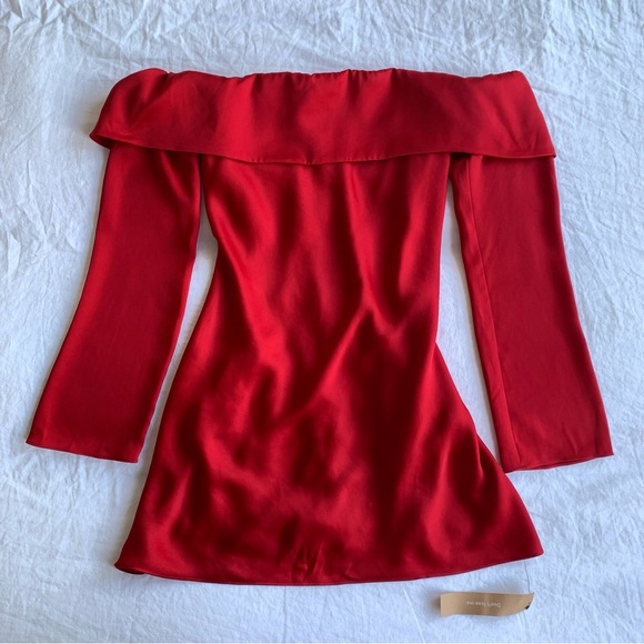 NWT Reformation Maves Satin Off Shoulder Long Sleeve Mini Dress Cherry Red - Picture 6 of 11